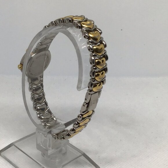 Vintage Bulova Women's Two-Tone Watch with Heart Band and Diamond Accent 98P11 - Picture 5 of 15